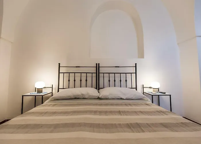 Da Concavo E Convesso 4* Locorotondo